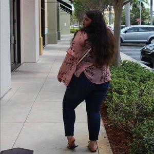 Meet your Posher, Olivia